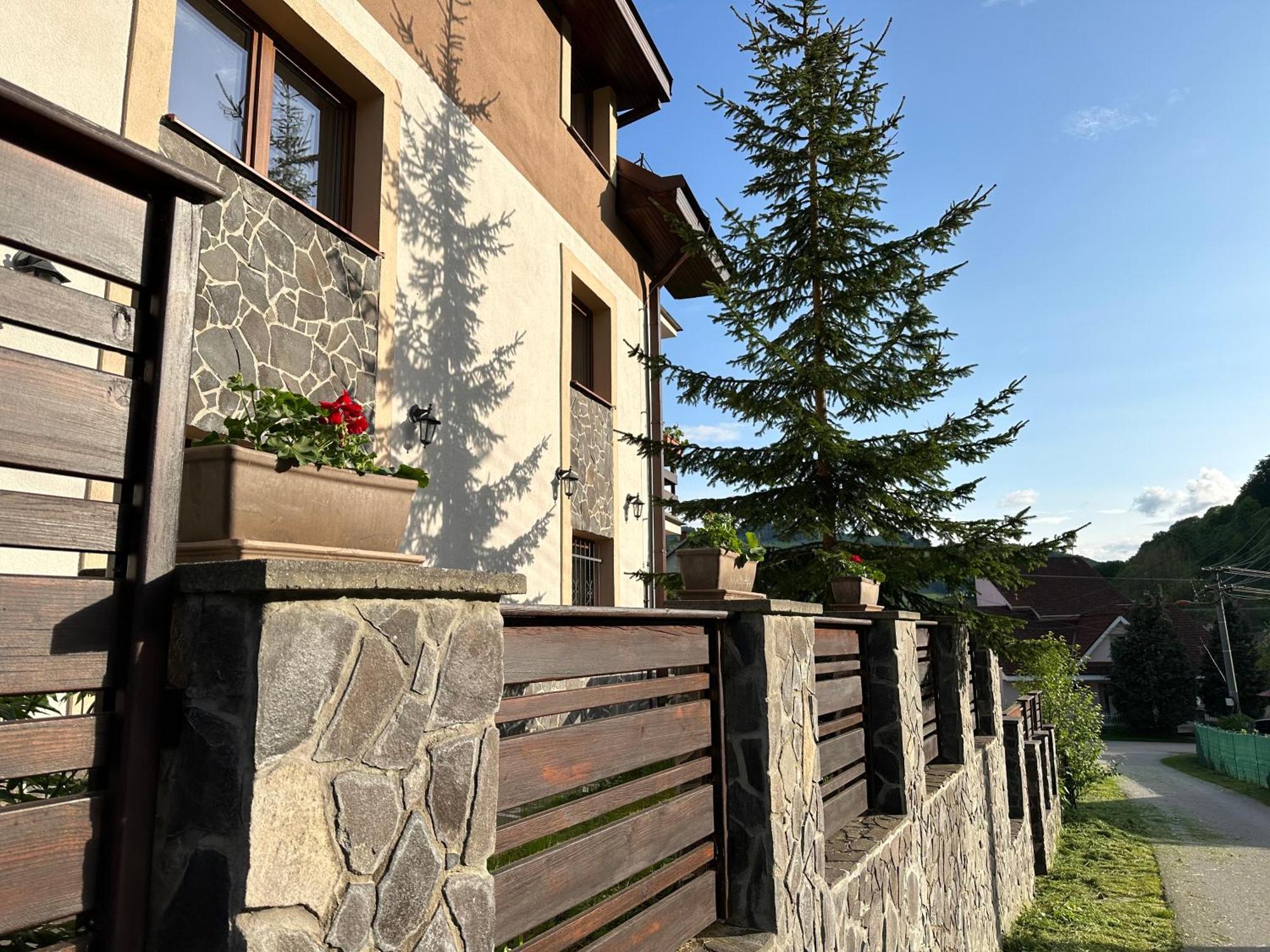 Holiday Home Skalka Mýto pod Ďumbierom Eksteriør bilde