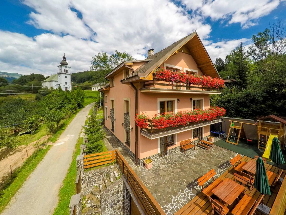 Holiday Home Skalka Mýto pod Ďumbierom Eksteriør bilde