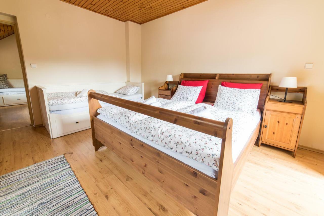 Holiday Home Skalka Mýto pod Ďumbierom Eksteriør bilde